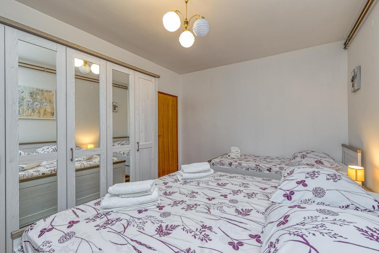 Appartement Emanuela With Private Pool à Loborika Extérieur photo