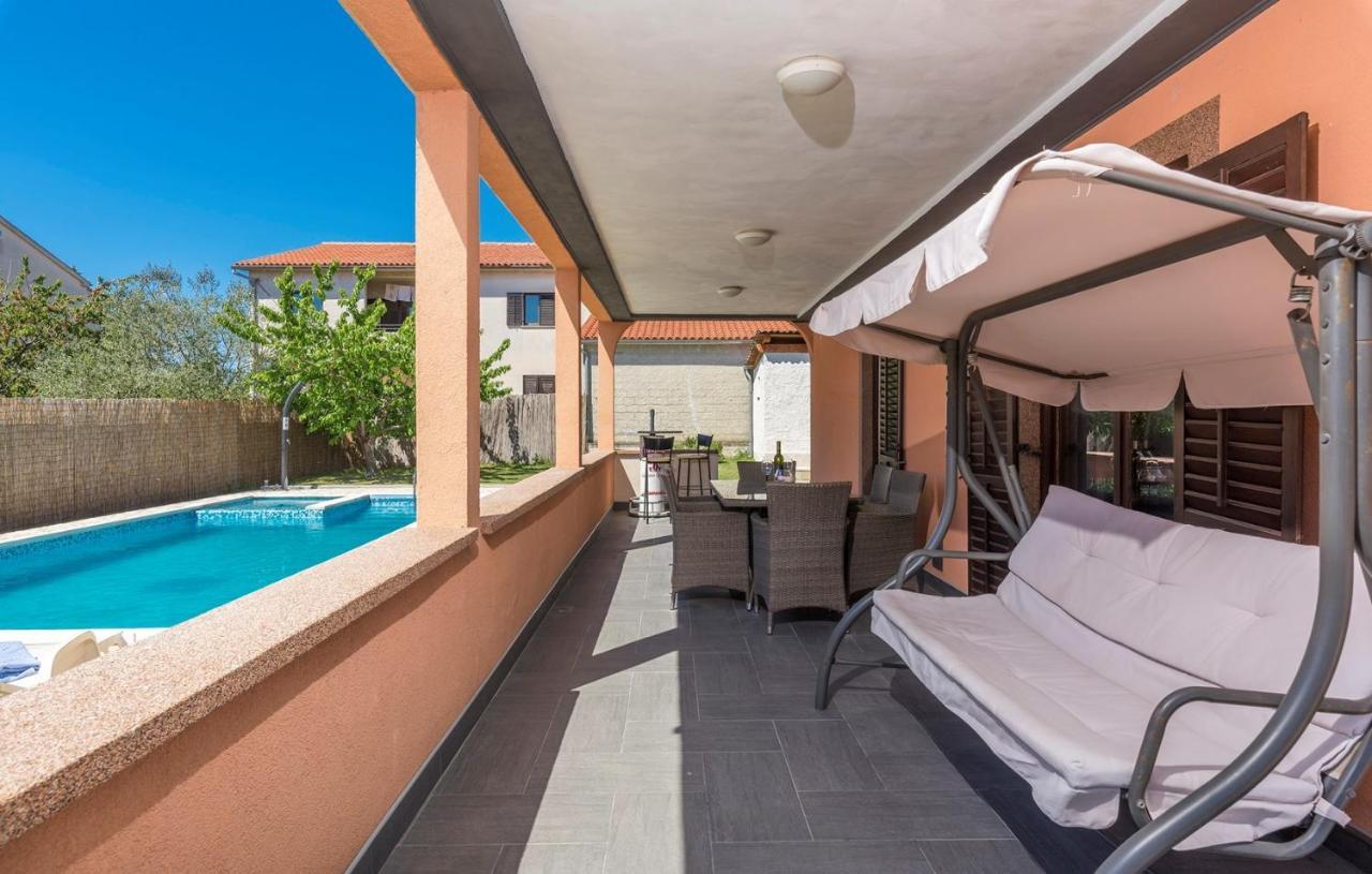 Appartement Emanuela With Private Pool à Loborika Extérieur photo